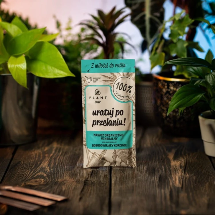 Skuteczny nawóz Plant Lover Uratuj po przelaniu 10 ml wspiera zdrowie roślin doniczkowych po nadmiarze wody, świetny do domu i biura.