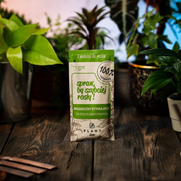 Plant Lover Spraw, by szybciej rosły 50 ml to naturalny stymulator wzrostu dla roślin doniczkowych, który przyspiesza rozwój i poprawia ich kondycję.